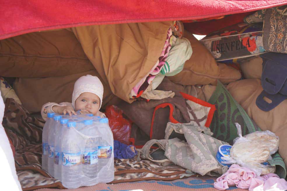 الوصول الإنساني تصل لإغاثة النازحين من مخيمي الميل والخير بمحافظة مأرب