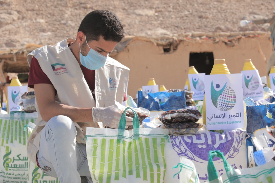 بتمويل من جمعية التميز الإنساني.. نحو 1,200 فرد استفادوا من توزيع السلة الغذائية الرمضانية في محافظة حضرموت