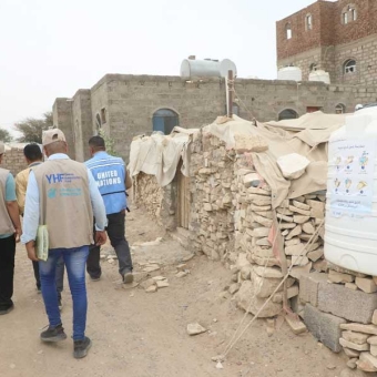 صندوق التمويل الإنساني يطلع على سير مشروع المياه والإصحاح البيئي