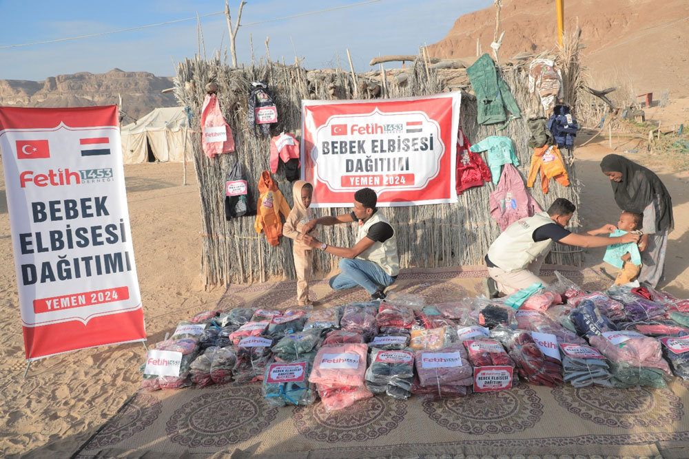 200 أسرة تستفيد من حقائب شتوية