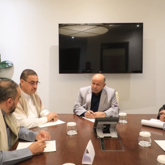 عضو المجلس الرئاسي الخنبشي يلتقي قيادة الوصول الإنساني ويشيد بدورها الإنساني والتنموي