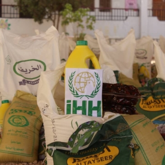 In partnership with IHH, HUMAN ACCESS launches distribution of Ramadan food basket in Al-Mahrah Governorate