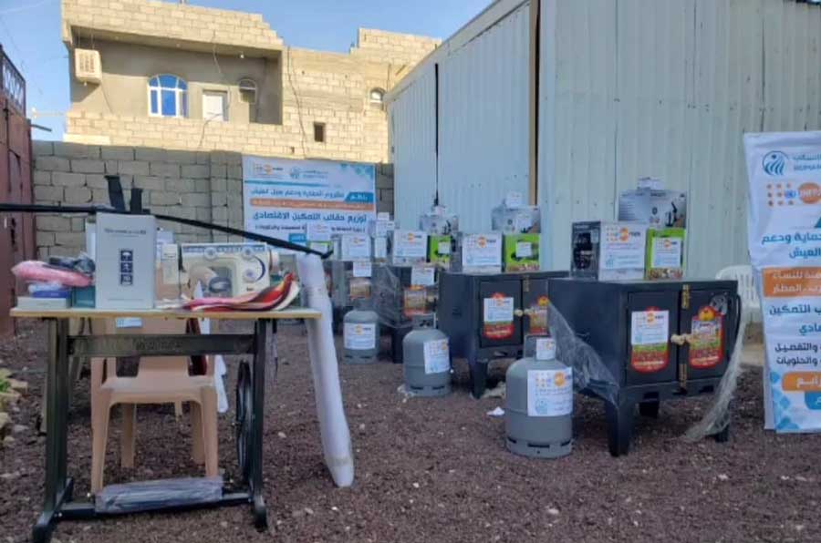 Distribution of economic empowerment grants in sewing and pastry industries