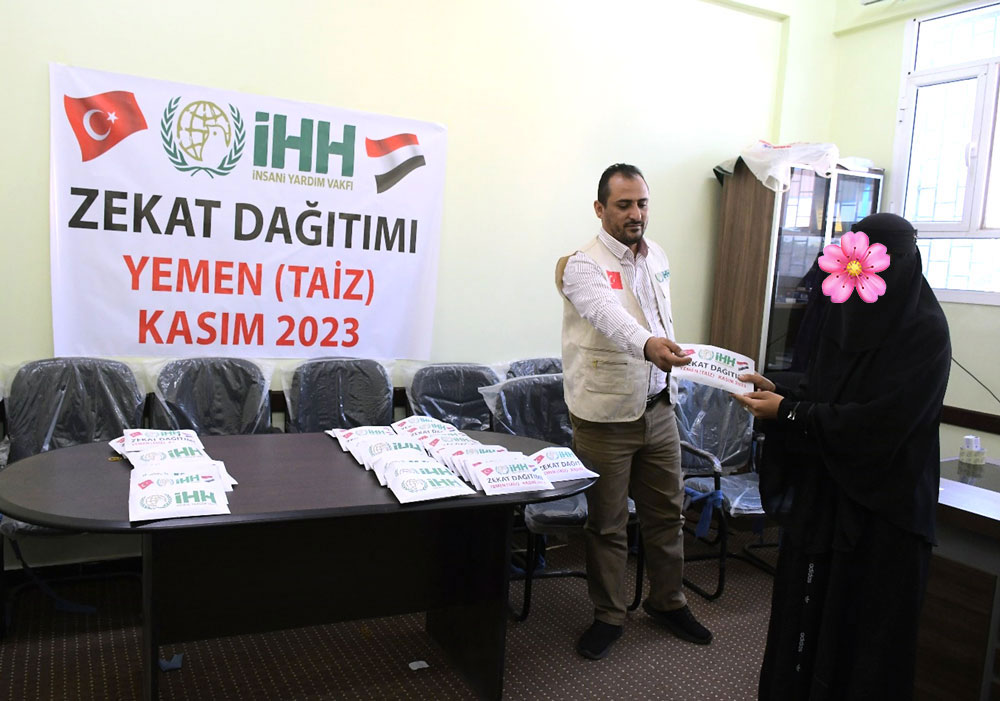 Financial incentives for 85 teachers at Owais Al-Qarni Complex