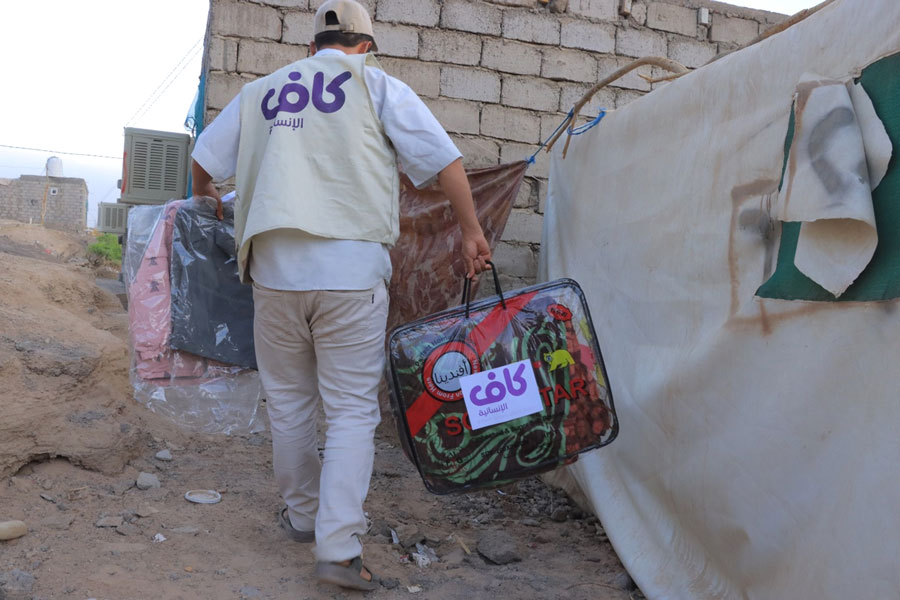 450 displaced people receive winterization kits